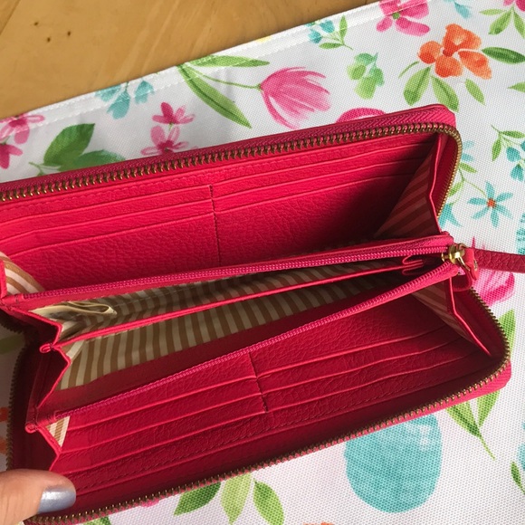 Kate Spade Wallet ♠️ - Picture 4 of 5
